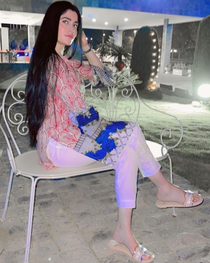 Big bobss and double deal night and shot good looking hote Gril in Rawalpindi Islamabad contact mr noman (03057774250)