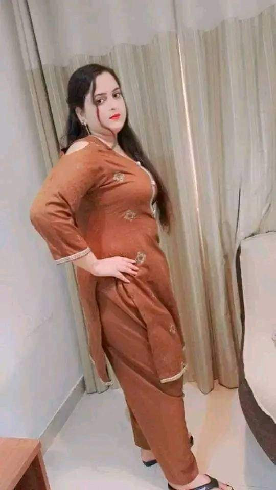 escort-girls-in-islamabad-pakistan-twon-phace-2-good-looking-contact-mr-noman-03057774250-small-3