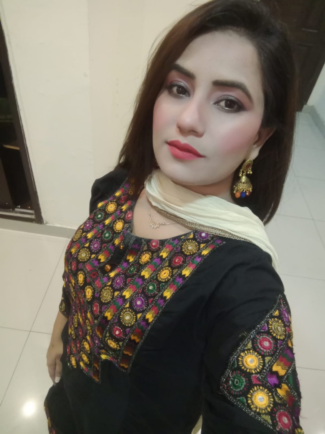 call-girls-in-gori-twon-kalma-chok-phace-4-elite-calass-escorts-good-looking-khan-pull-counct-mr-ali-03057774250-small-3