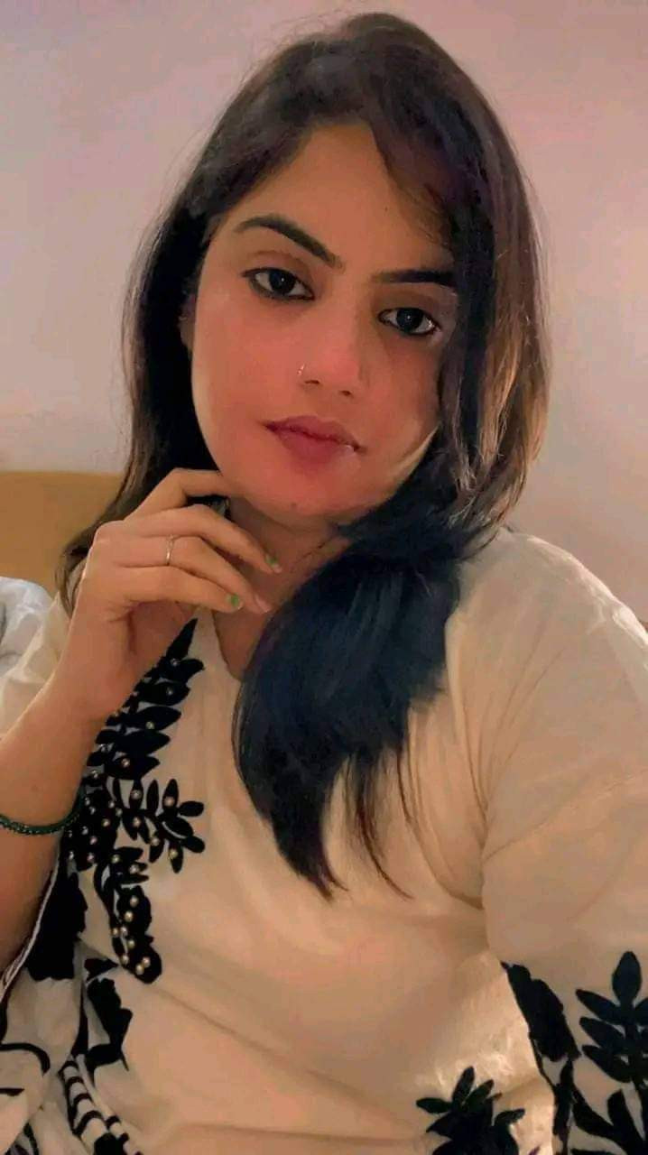 big-bobss-and-double-deal-night-and-shot-good-looking-hote-gril-in-rawalpindi-islamabad-contact-mr-noman-03317777092-small-3