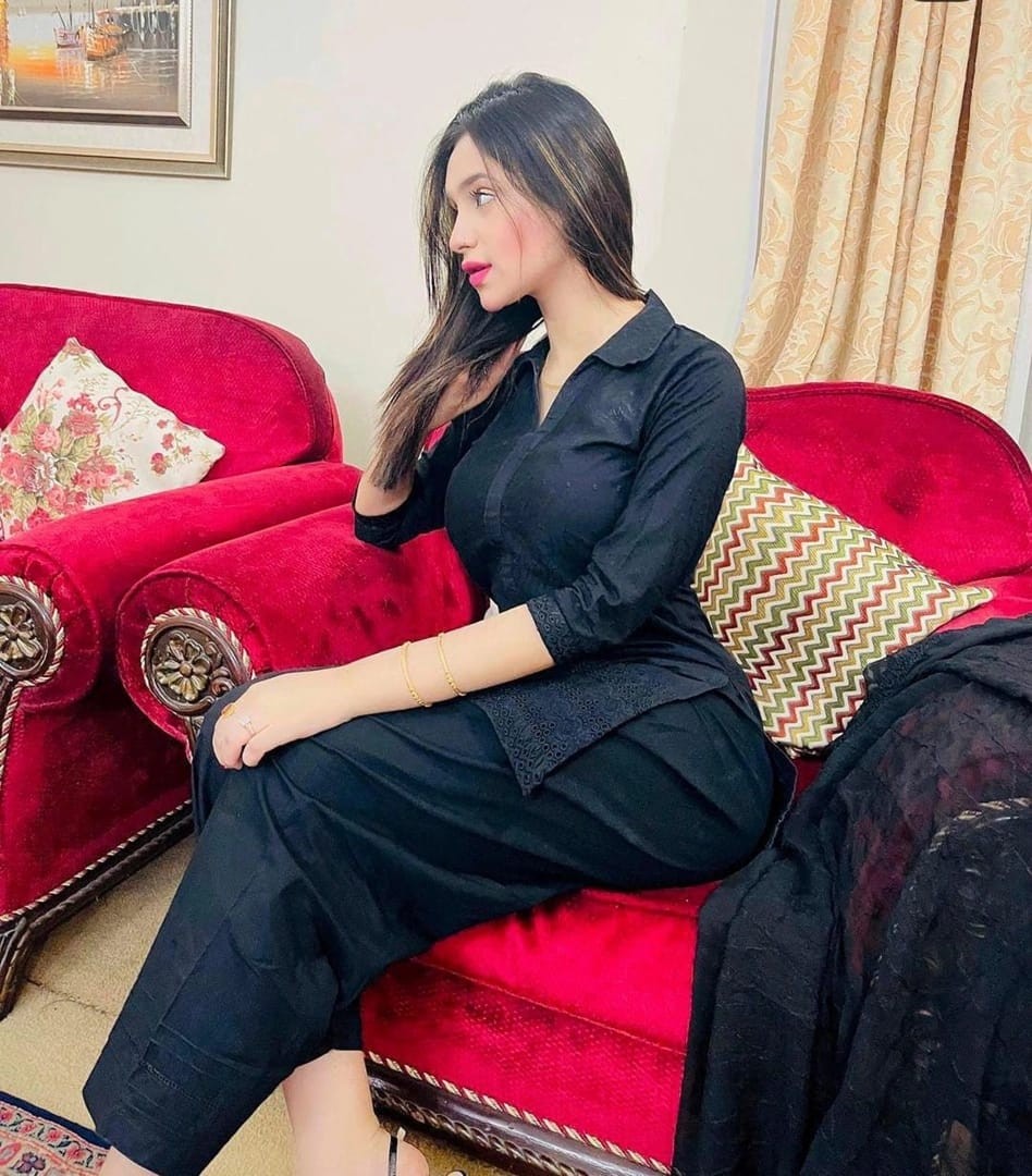 VIP call girls islamabad independent call girls contact WhatsApp ~03346666012~