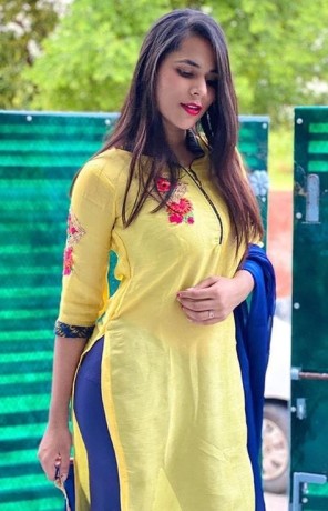 200-real-and-gorgeous-models-and-students-girls-are-available-in-rawalpindi-and-islamabad-as-non-professional-and-professional-03353658888-big-1