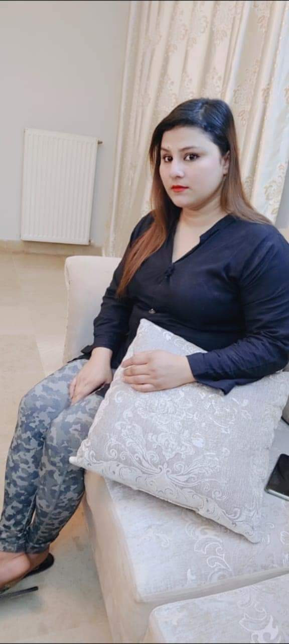 modern-girls-available-for-dating-in-bahria-town-islamabad-rawalpindi-03057774250-small-2