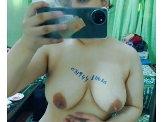 Big boobs sexy girl for cam service