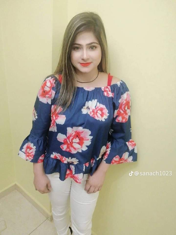 Call ghir in Rawalpindi bahria twon phace 7 elite class good looking female 03057774250