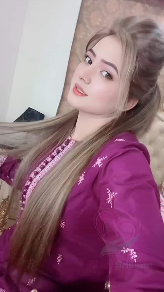 excellent-girls-vip-escort-services-are-available-day-and-night-in-islamabad-rawalpindi-03057774250-callwhatsapp-small-3