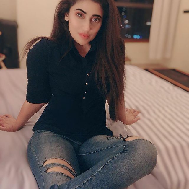 meet-a-very-hot-vip-escort-girls-in-islamabad-rawalpindibahria-town-03057774250callwhatsapp-small-3