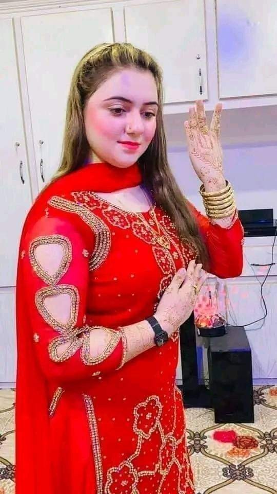 meet-a-very-hot-vip-escort-girls-in-islamabad-rawalpindibahria-town-03057774250callwhatsapp-small-1