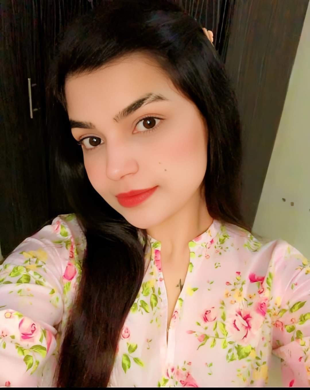 most-beautiful-party-girls-in-islamabad-top-class-models-also-available-03057774250-small-0