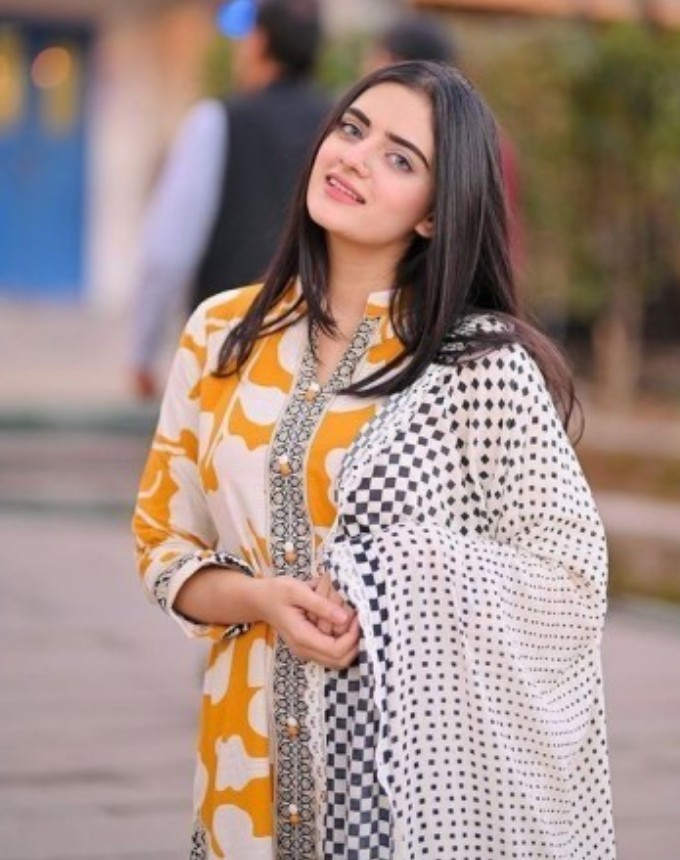 call-girls-in-rawalpindi-bahria-town-phase-7-beautiful-models-house-wife-contact-whatsapp-03279066660-small-1