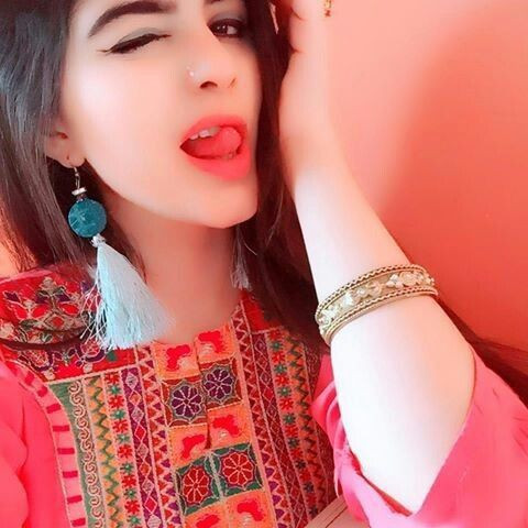 923493000660-independent-hostel-girls-house-wife-available-in-islamabad-deal-with-real-pics-small-3