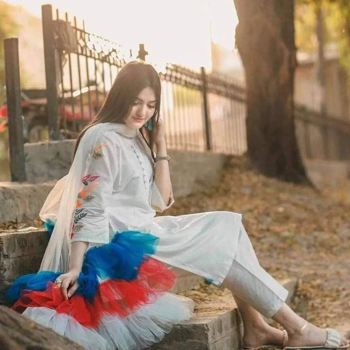 call-girls-available-in-civic-center-bahria-town-islamabad-beautiful-model-available-contact-whatsapp-03125008882-small-3