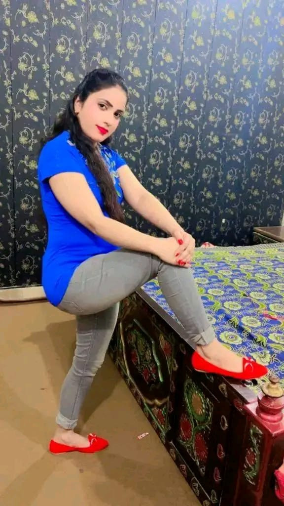 VIP girls available 24 ghante service available jisne03247496654