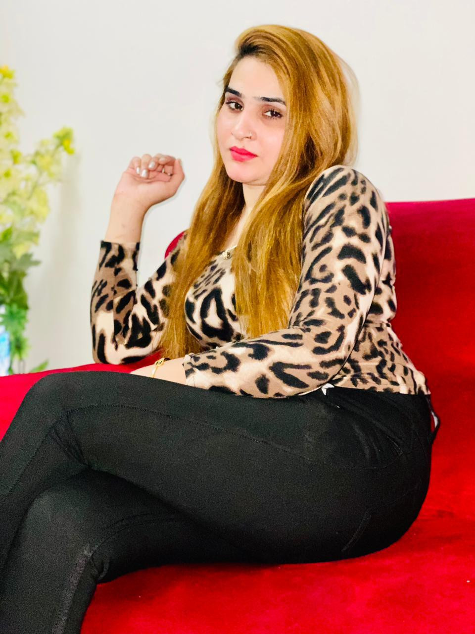 03355557504-models-girls-in-rawalpindi-small-1