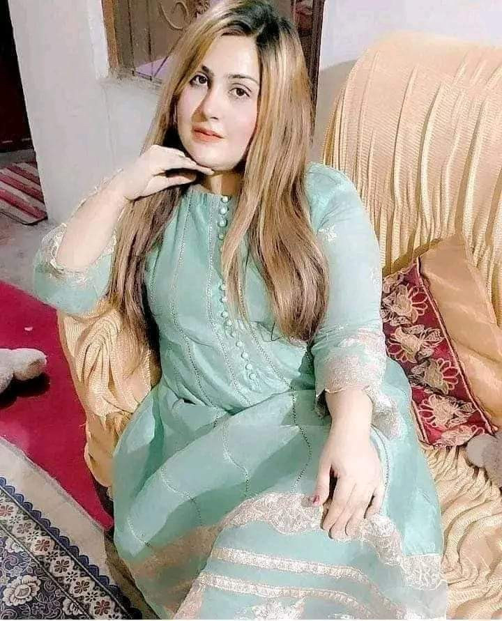 Girl available only short night and video call live sex chat online 24 horse WhatsApp 03000362870