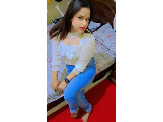 VIP girls available 24 ghante service available jisne03247496654