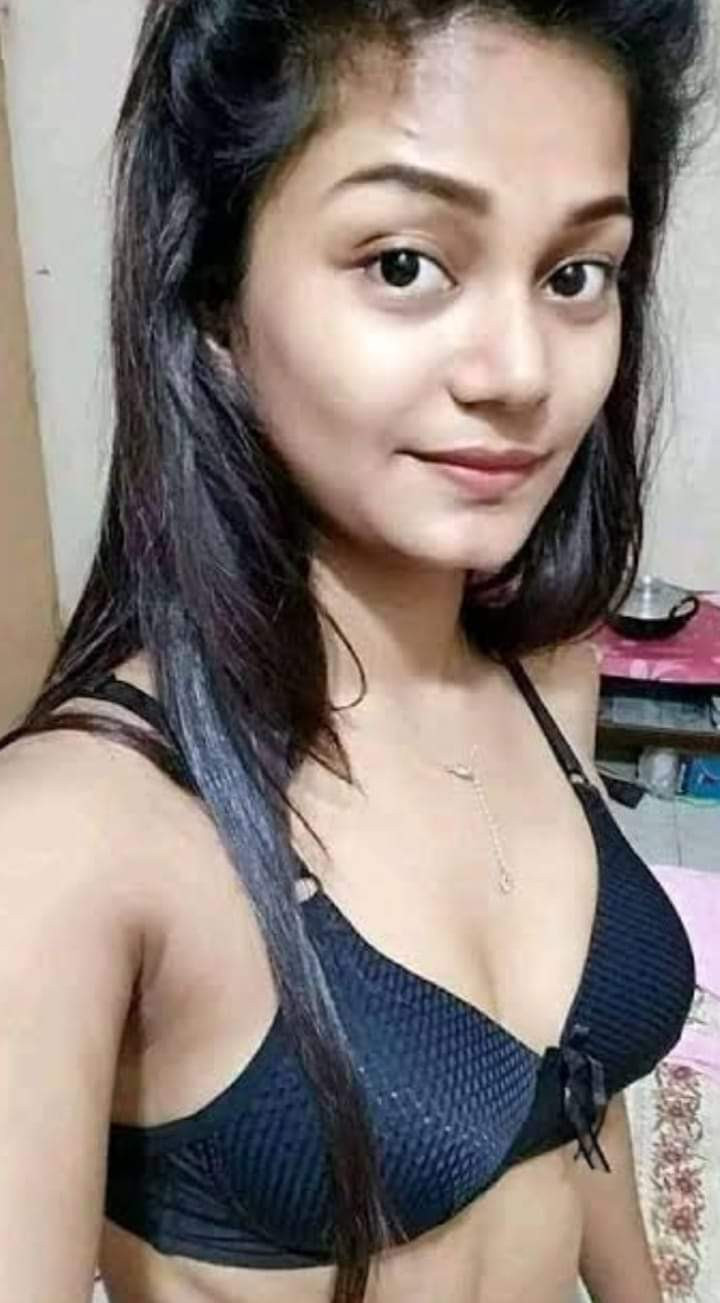 Girl available only short night and video call live sex chat online 24 horse WhatsApp 03000362870