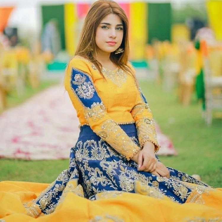 Vip Call Girls In Bahria Town Civic Center Islamabad 03125008882