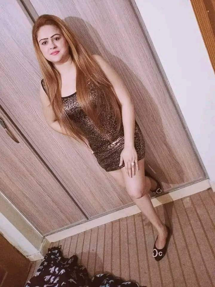 Come sexy service available hai 03306719222