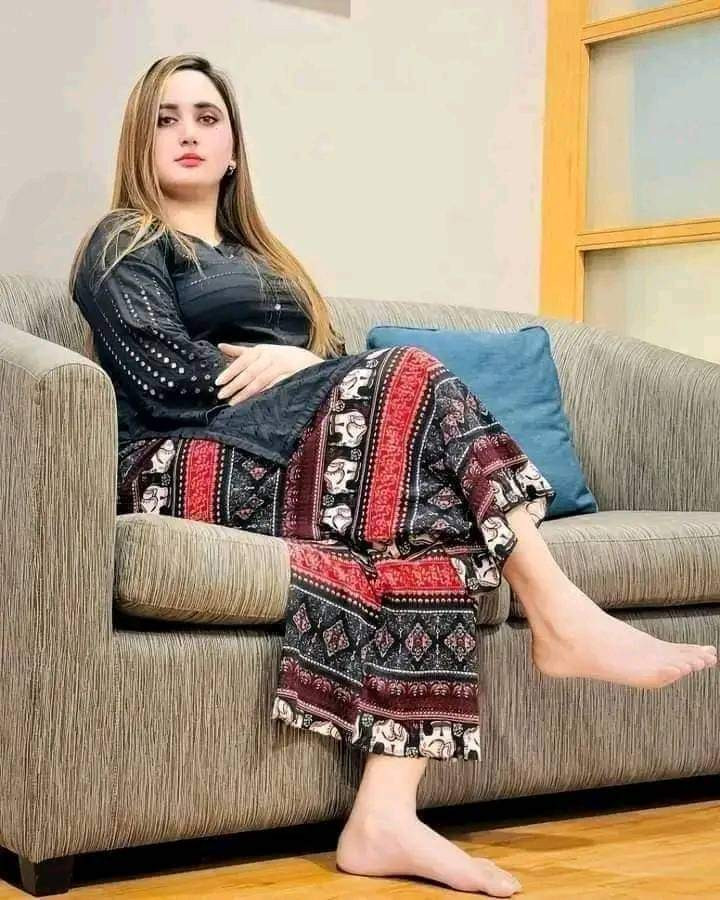 Girl service available for night contact number 03003941004