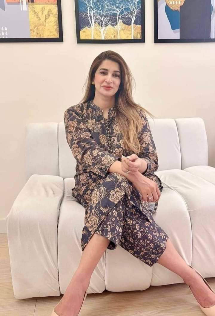 independent-call-girls-in-islamabad-bahria-town-phase-2-safari-club-contact-info-03057774250-small-0