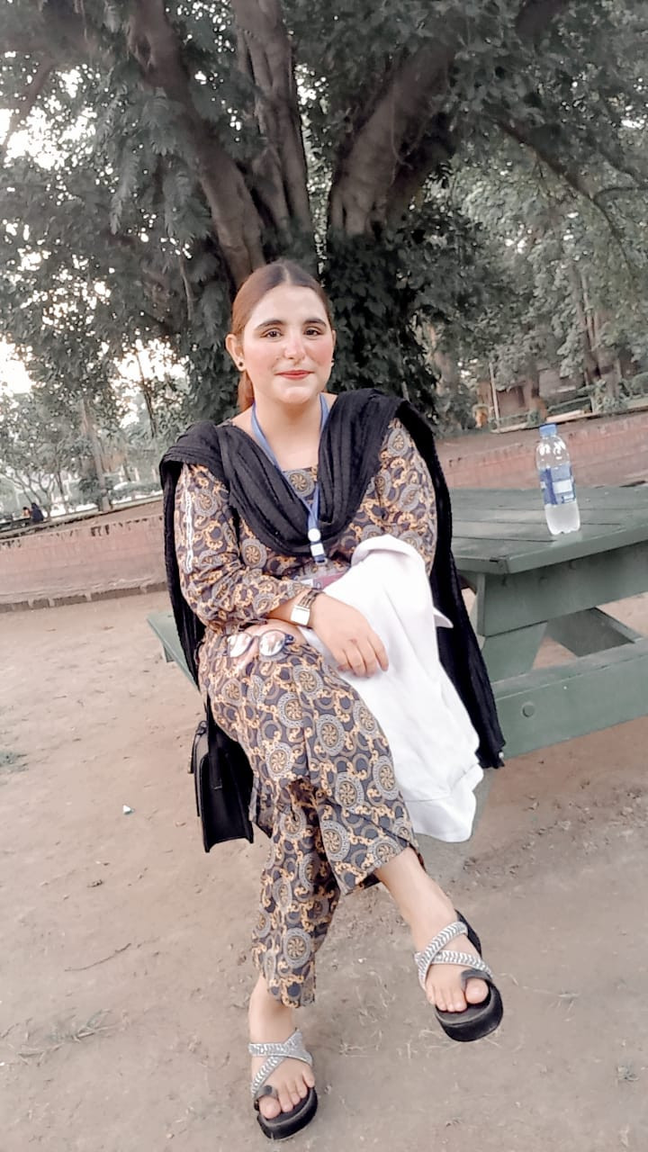 doctor-girl-available-in-lahore-small-0