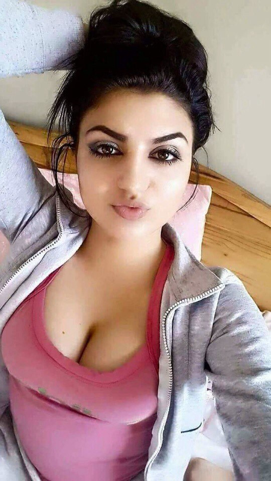 escorts-in-murree-03282888008-call-girls-in-murree-small-1