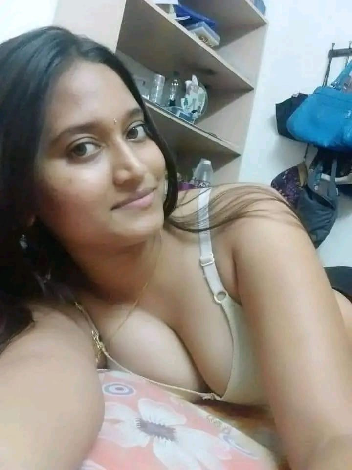 sexy-video-call-service-available-full-nude-with-face-watsapp-contact-03266357303-small-0