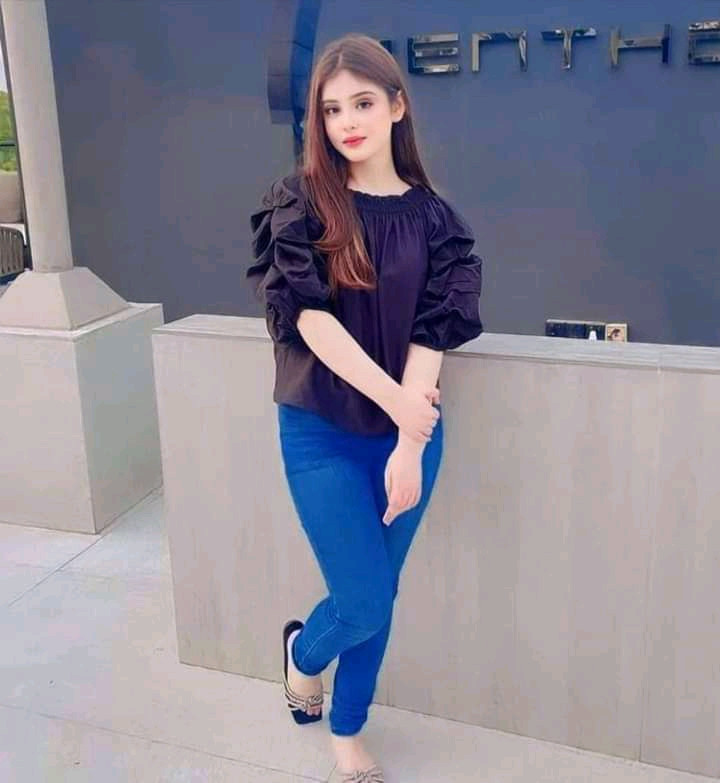 03098357618 VIP girls available 24 ghante service available jisne service leni hai fauran isase number per rabta Karen