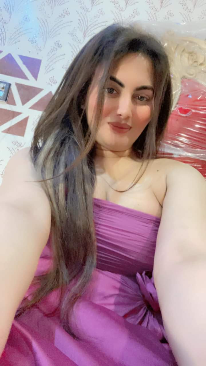 Massage center girls sex available and sexy video call available contact now 03124749782