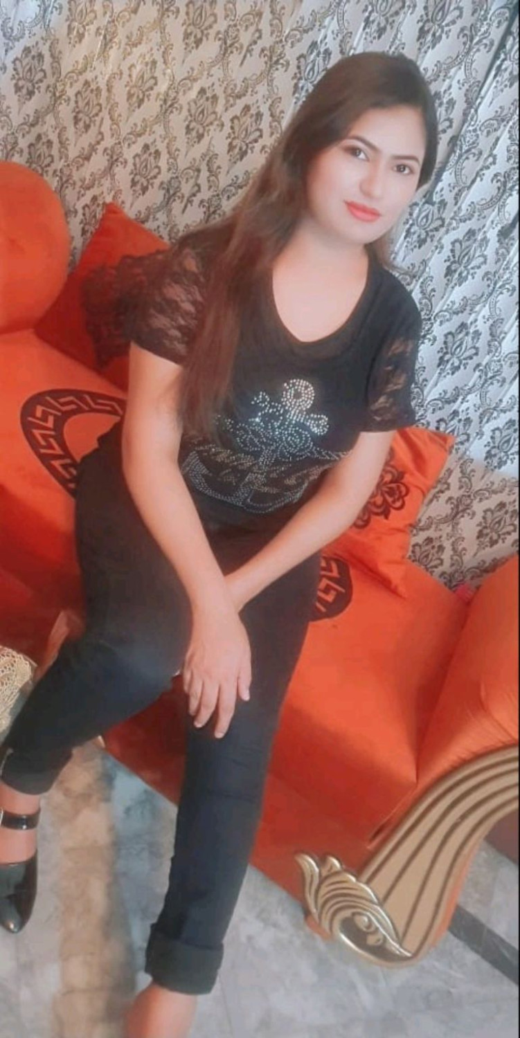 top-model-islamabad-escorts-service-03090778777-rawalpindi-bahria-town-small-2