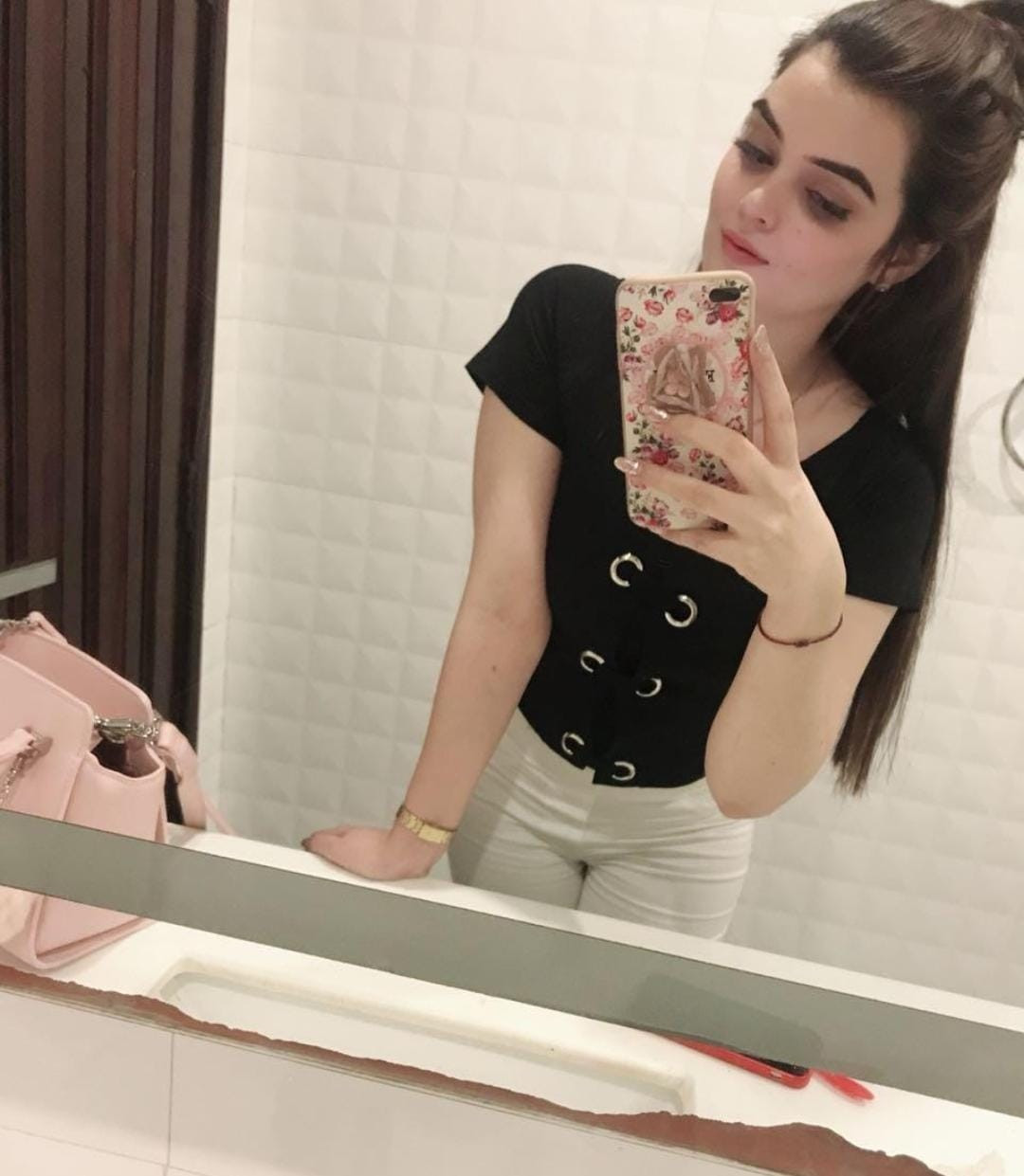 Alishba Khan _______ 03143641775 (Vip Dating and Nude Video Call Girls Available)