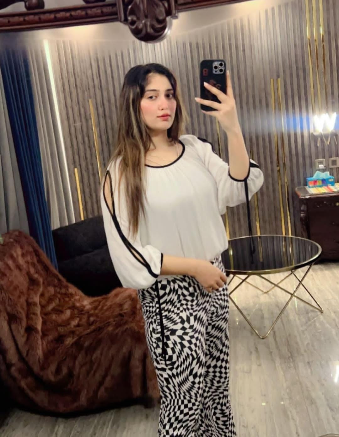 vip-escorts-service-rawalpindi-bahria-town-hot-and-sexy-girls-available-hai-contact-information-03298081104-small-4