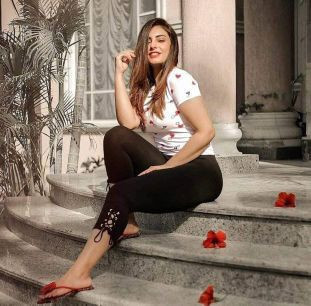 call-girls-in-rawalpindi-bahria-town-phase-7-beautiful-models-house-wife-contact-whatsapp-03298081104-big-0