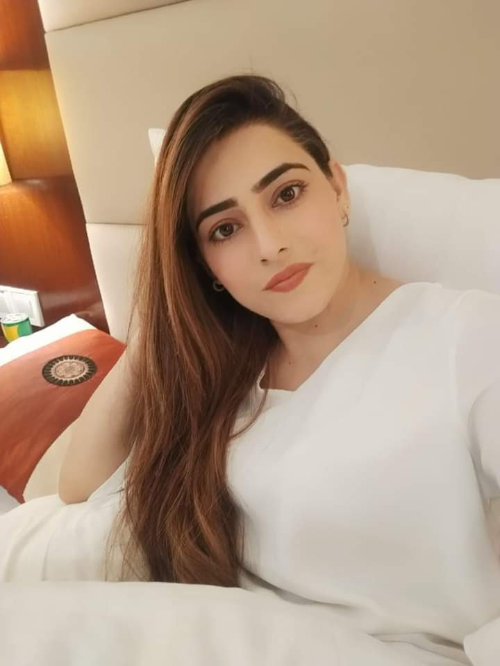 Night shorts massage with video call girls available hy WhatsApp number 03281415741