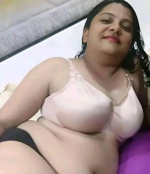 Night shorts massage with video call girls available hy WhatsApp number 03281415741