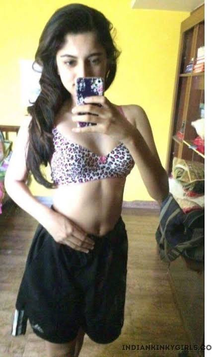 Only video call service available rail meetup not at all and i am student girl