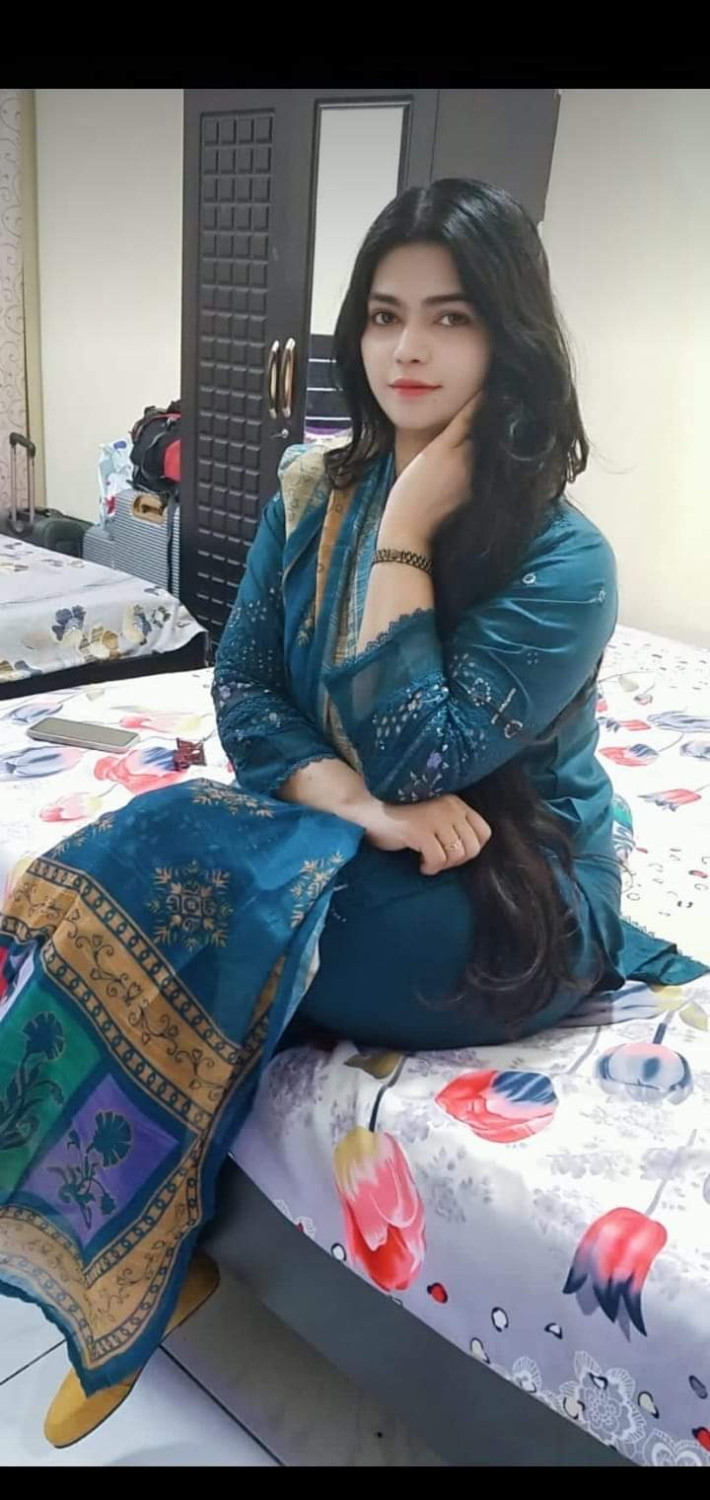 Girls massage center girls available and sexy video call available contact now 03124749782