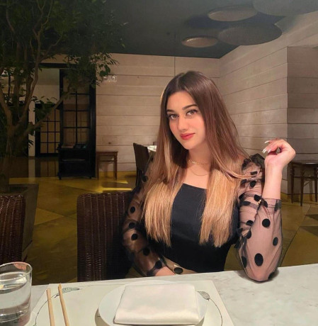 luxury-escort-service-in-lahore-bahria-town-03090778777-escorts-in-pearl-continental-hotel-big-0