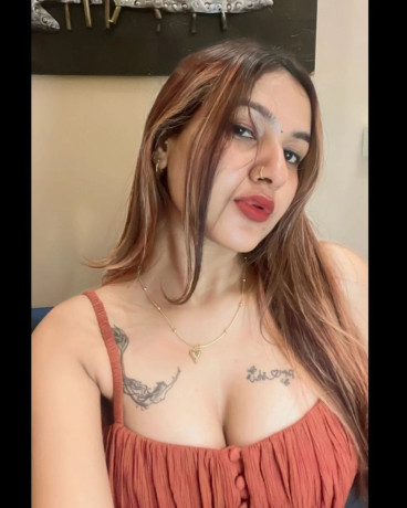 call-girls-at-the-rose-palace-hotel-03290555524247-escort-service-in-lahore-big-4