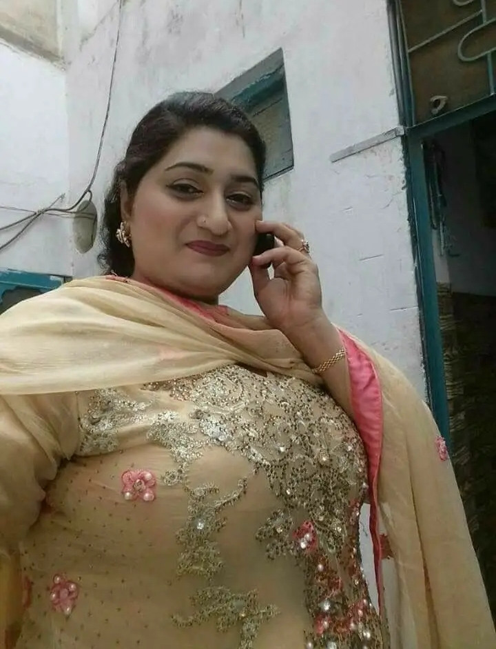 03225008241 for whole night sex atertainment fresh girls are waiting for u