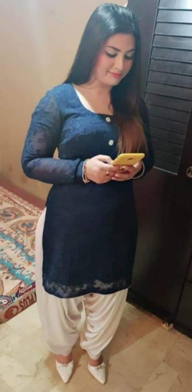 Shot service available for Multan vip girls