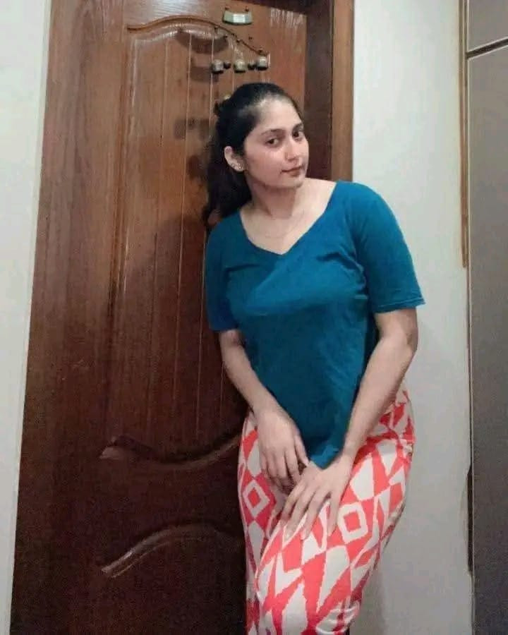 Hello dear, only video call service is available, if you are interested then contact with me WhatsApp number 03006307909