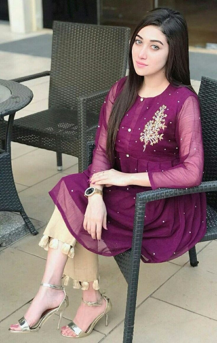 Video call sarvice available ha whatsapp number 03121523389