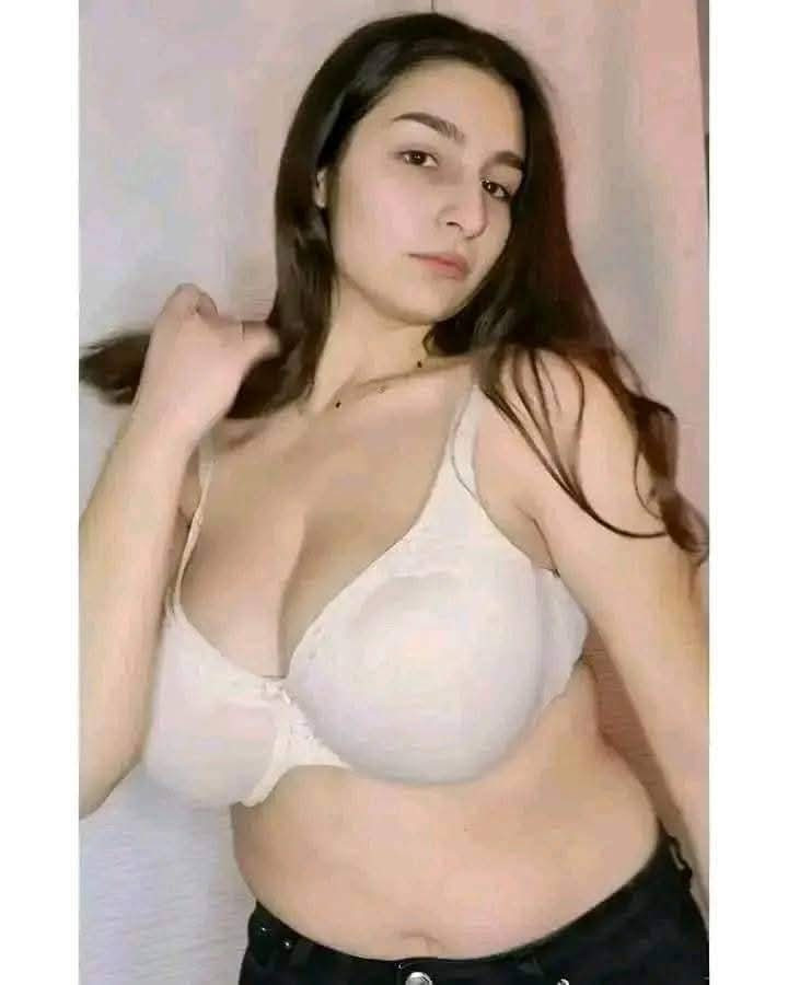 Hello dear, only video call service is available, if you are interested then contact with me WhatsApp number 03078731046