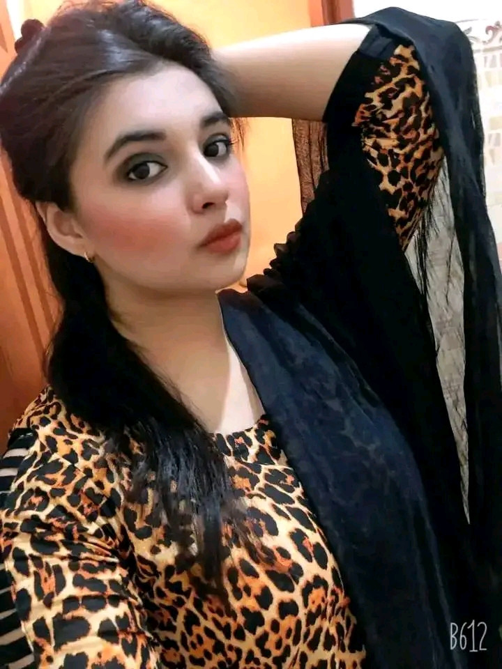 NABEELA CAM AVAILABLE 03317768197