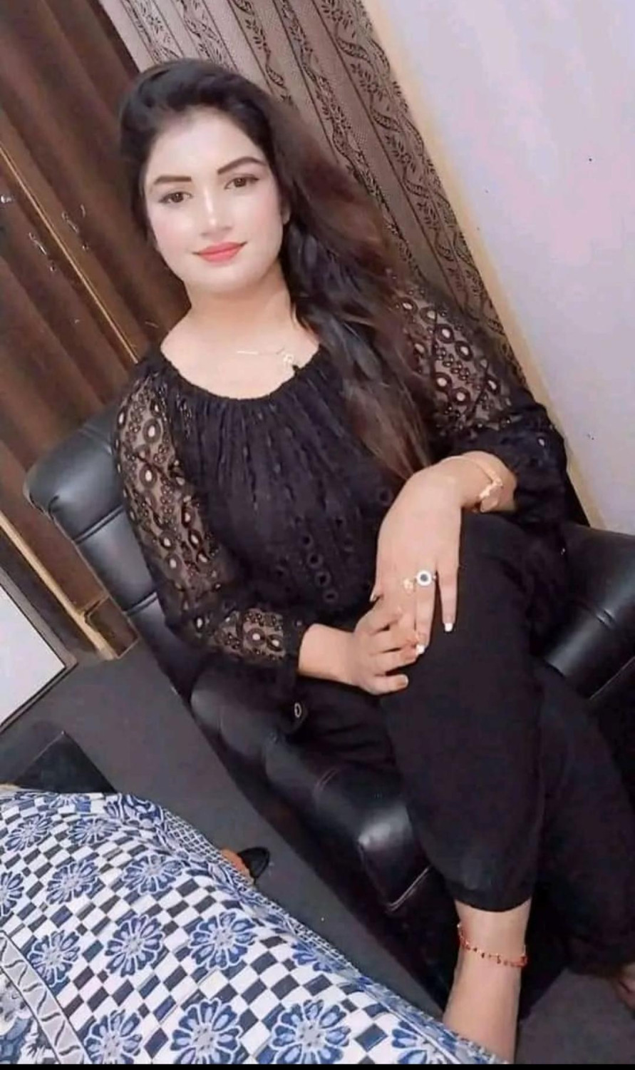 Girls service available hai sexy video call service 03287985213