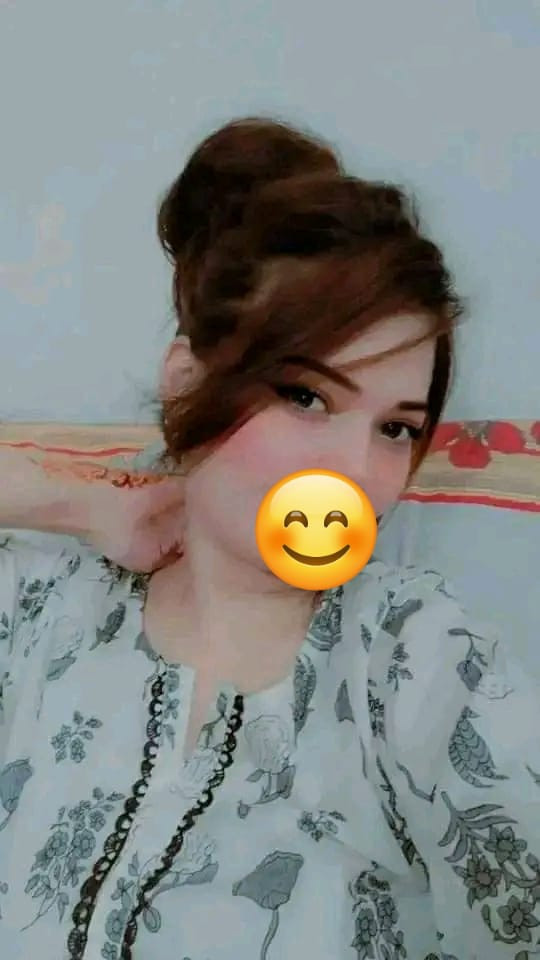 MRS FATIMA MODEL TOWN LAHORE HOUSEWIFE NEED MALE