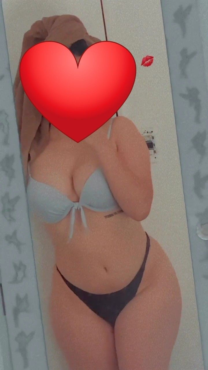 Live video call service available with face full open video call sex come enjoying and relaxement with me