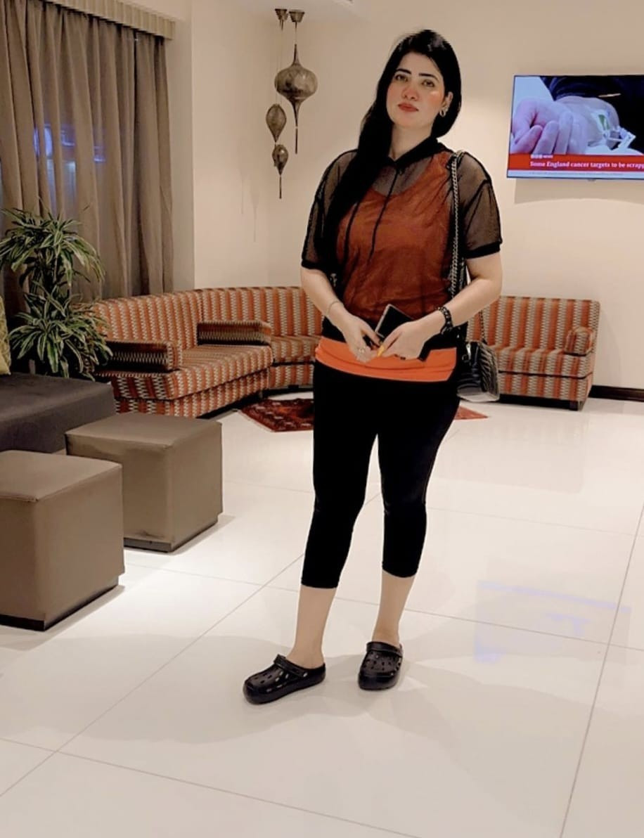 independent-housewife-in-ramada-hotel-islamabad-03294715258-small-4